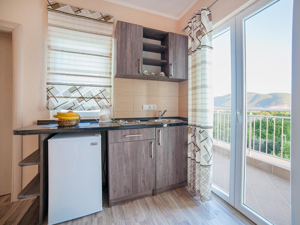 Pansion Nobel Hotel Petrovac Værelse billede