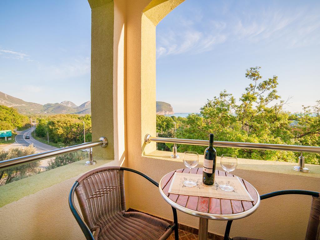 Pansion Nobel Hotel Petrovac Værelse billede